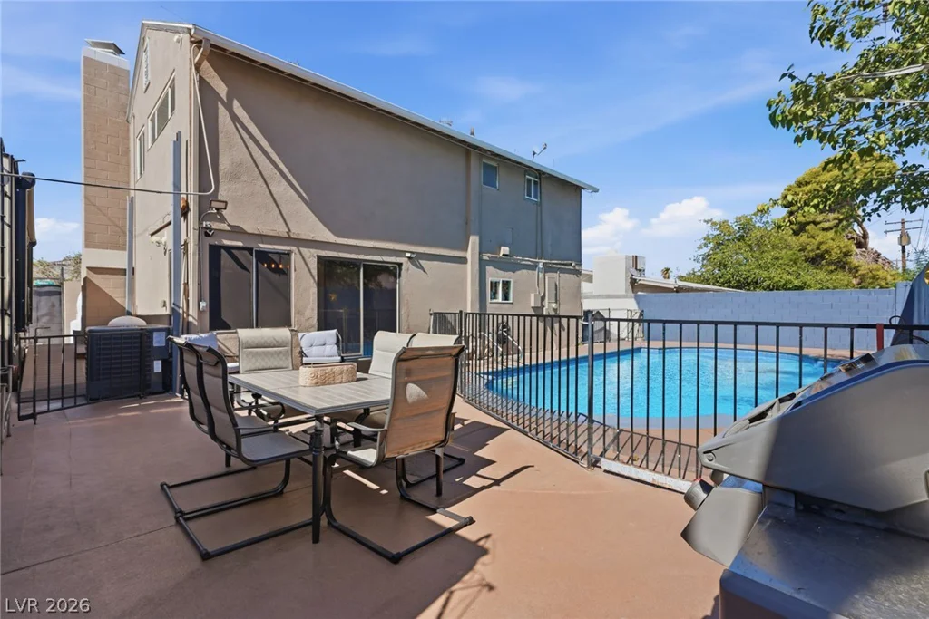 5437 Holmby, Las Vegas, NV 89146