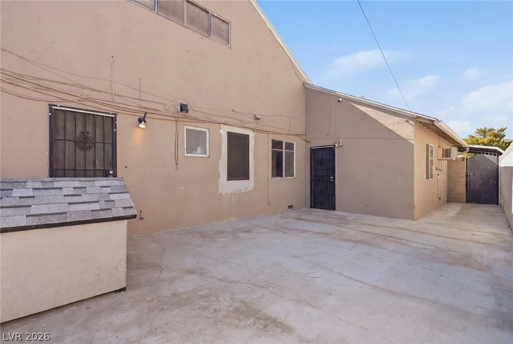 5437 Holmby, Las Vegas, NV 89146
