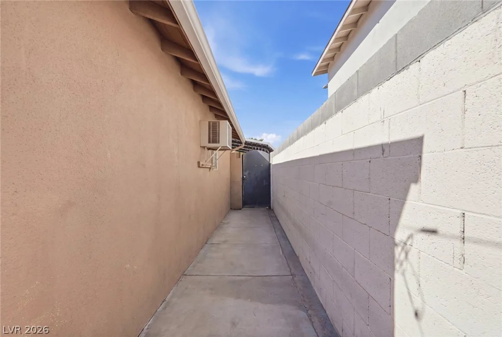 5437 Holmby, Las Vegas, NV 89146
