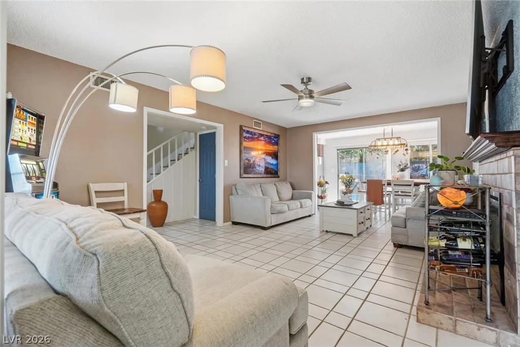 5437 Holmby, Las Vegas, NV 89146