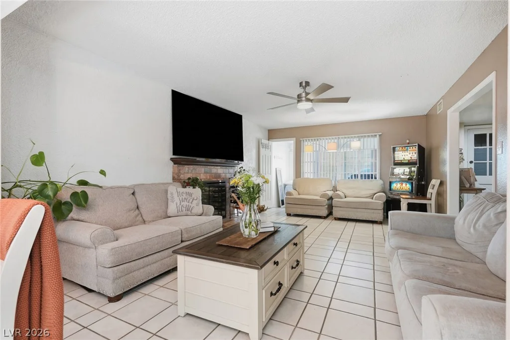 5437 Holmby, Las Vegas, NV 89146