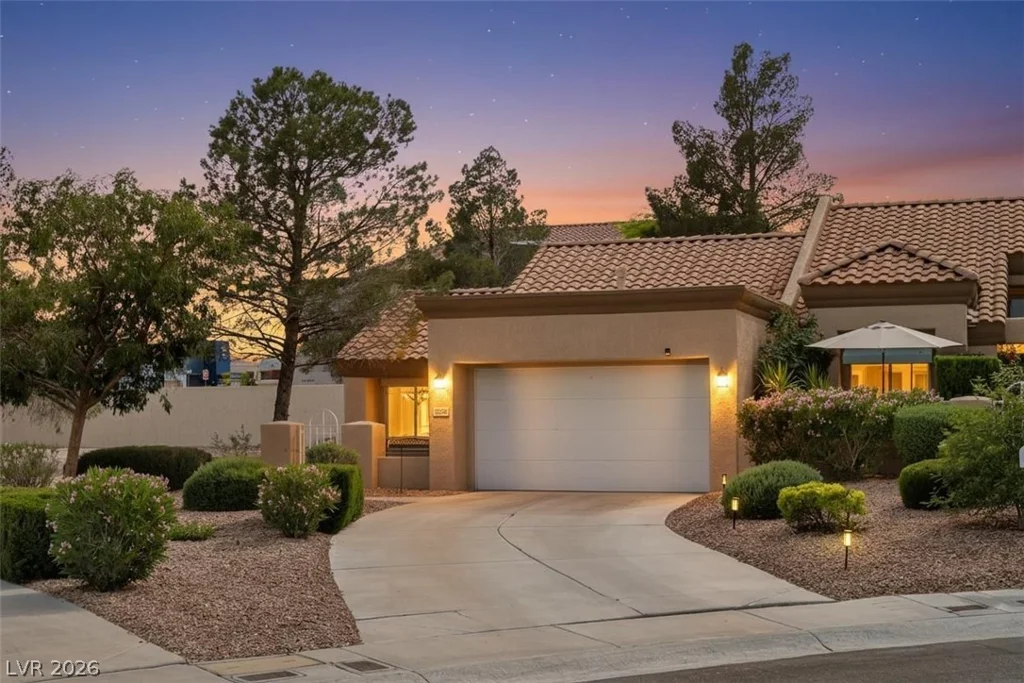 8601 Prairie Hill, Las Vegas, NV 89134