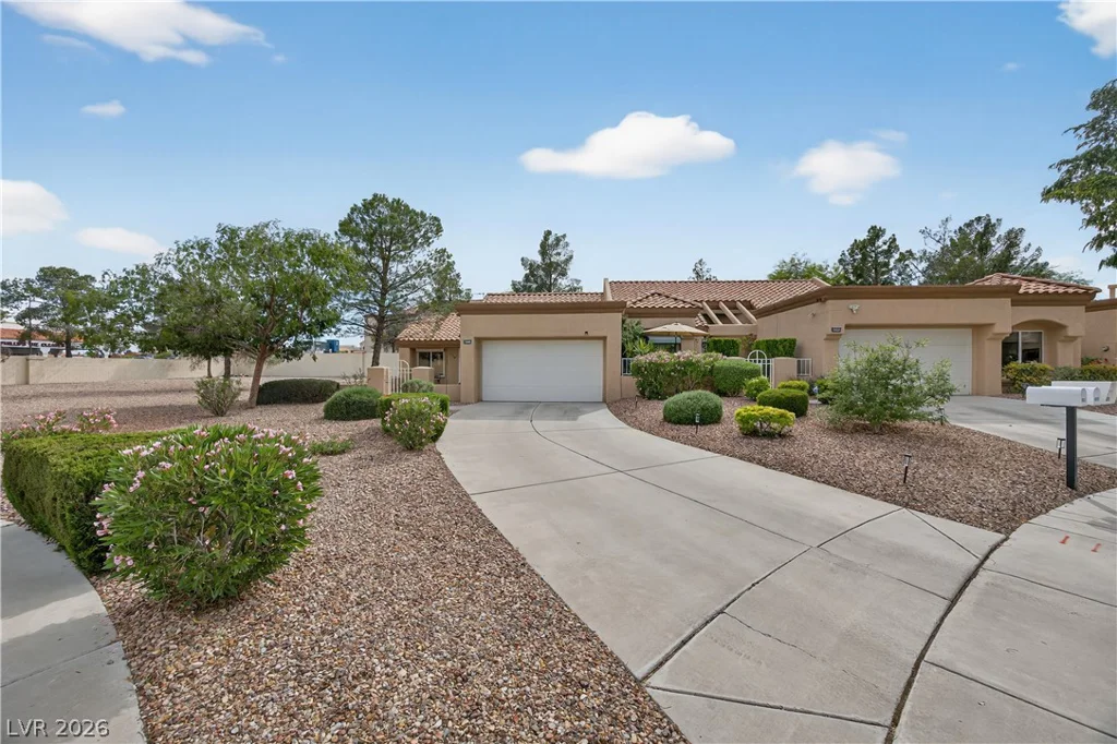8601 Prairie Hill, Las Vegas, NV 89134