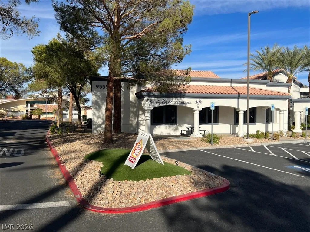 8601 Prairie Hill, Las Vegas, NV 89134