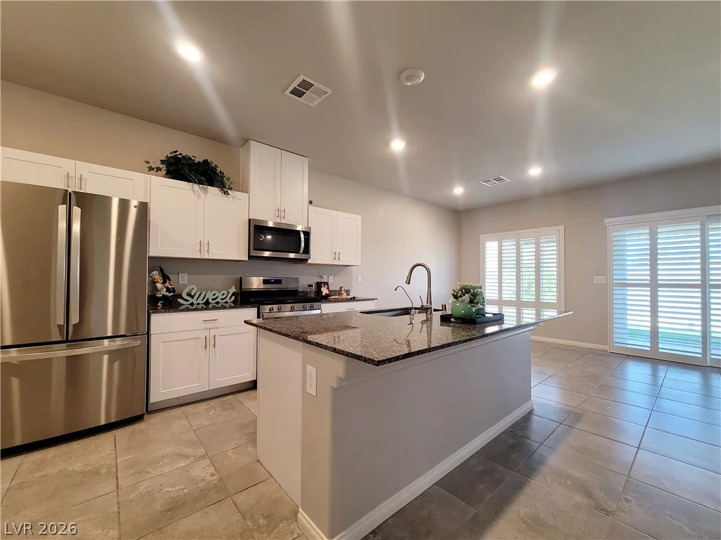 7618 Red Plumeria, Las Vegas, NV 89113