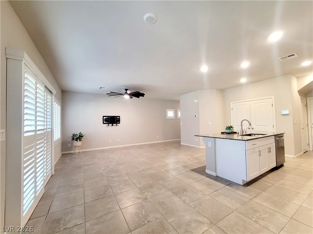 7618 Red Plumeria, Las Vegas, NV 89113