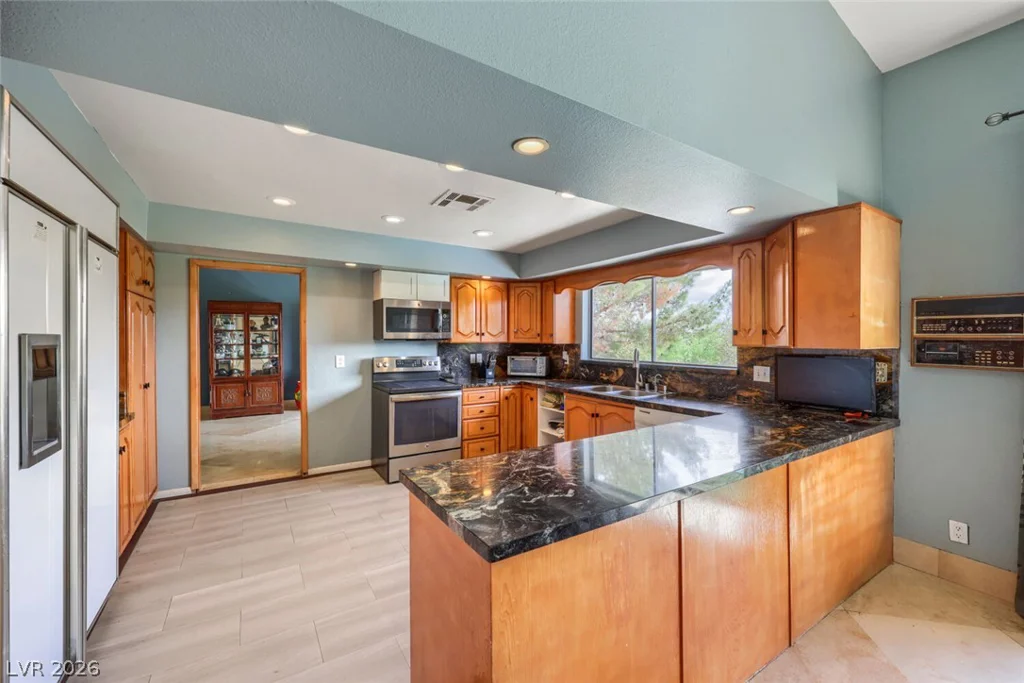 2817 La Mesa, Henderson, NV 89014