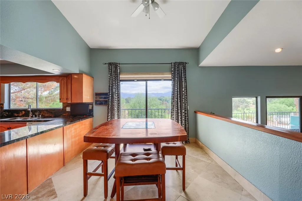 2817 La Mesa, Henderson, NV 89014