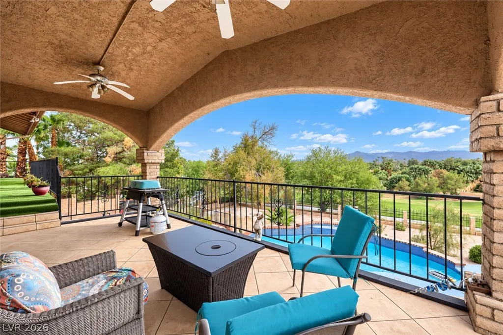 2817 La Mesa, Henderson, NV 89014