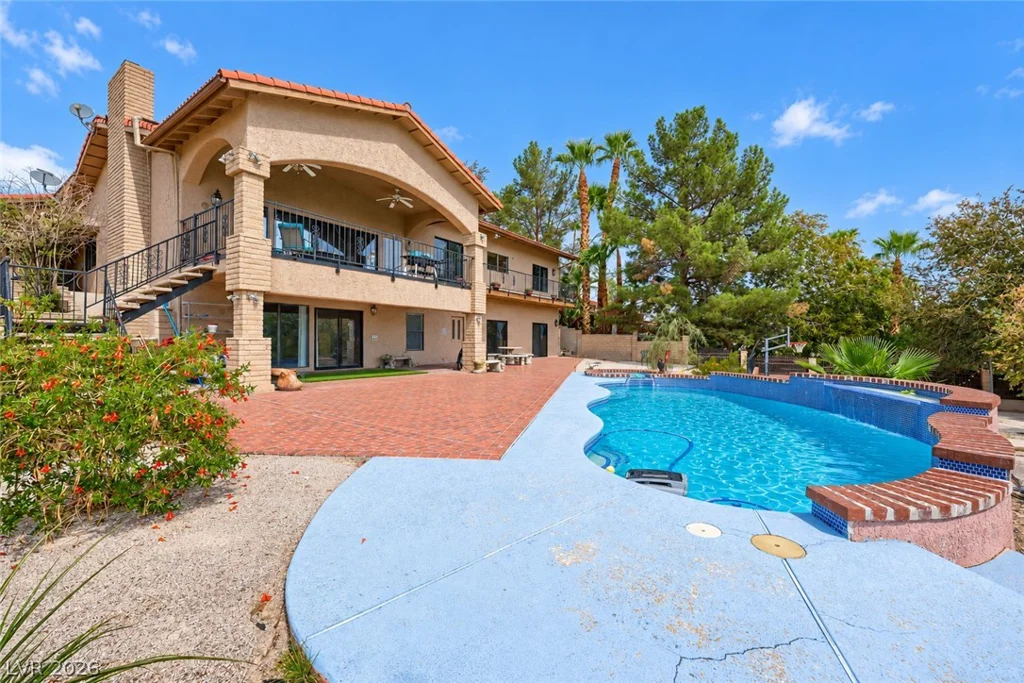 2817 La Mesa, Henderson, NV 89014