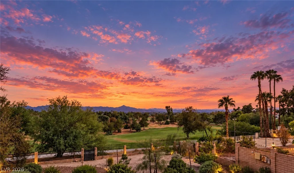 2817 La Mesa, Henderson, NV 89014