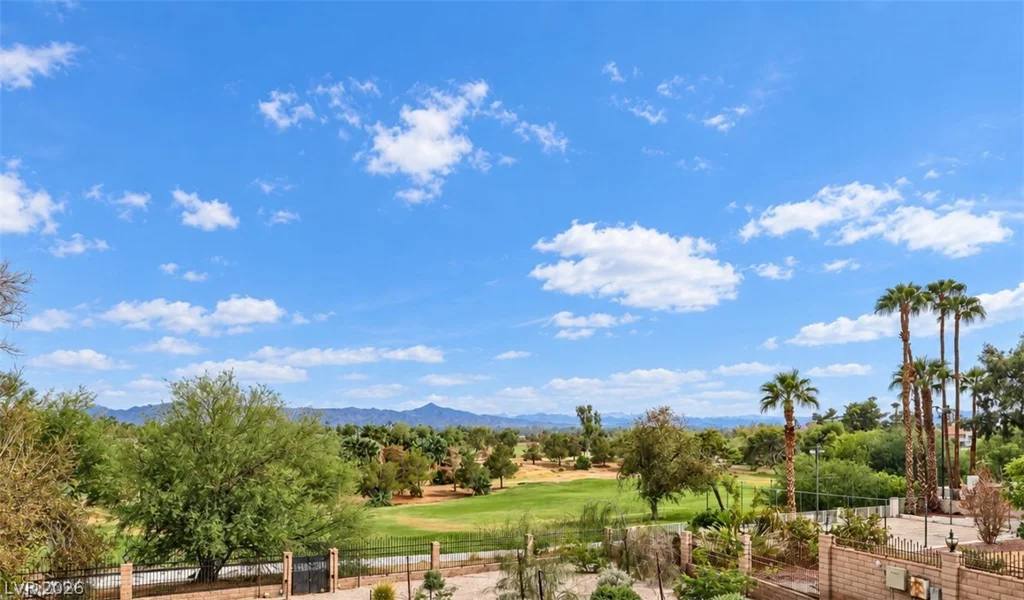 2817 La Mesa, Henderson, NV 89014
