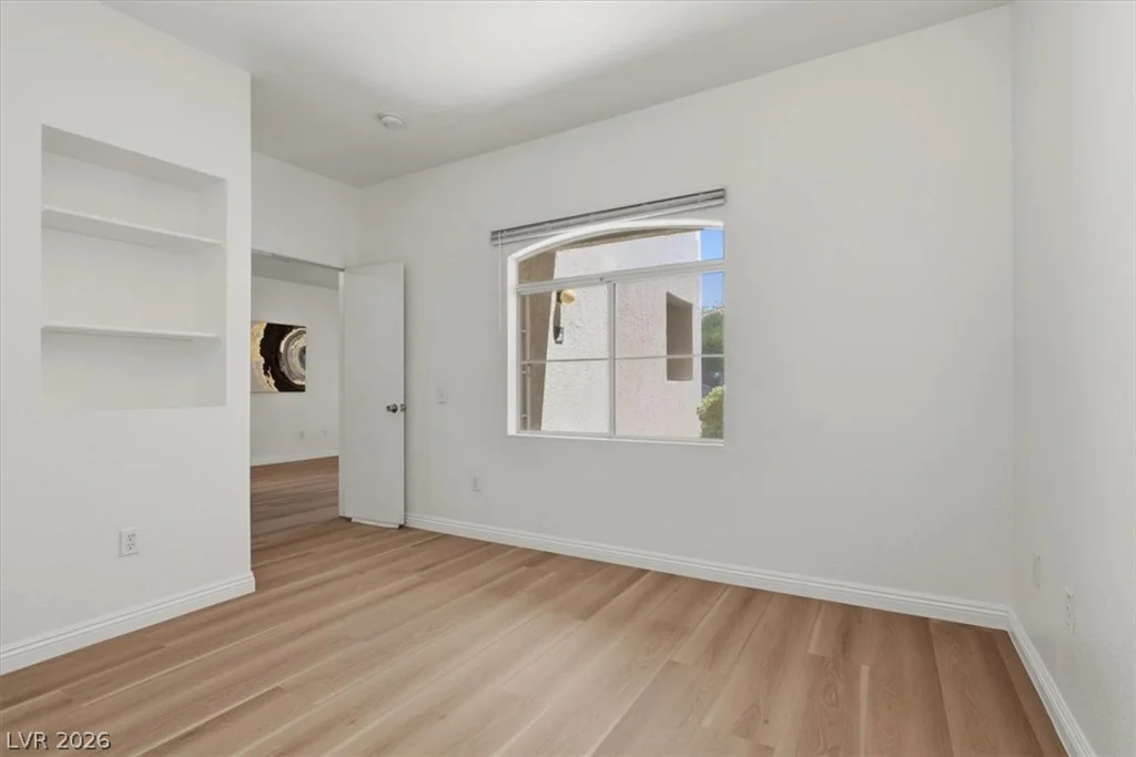 5415 Harmon, Las Vegas, NV 89103