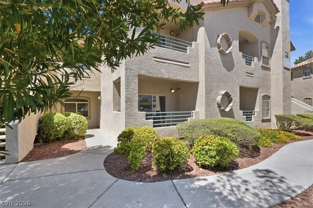 5415 Harmon, Las Vegas, NV 89103