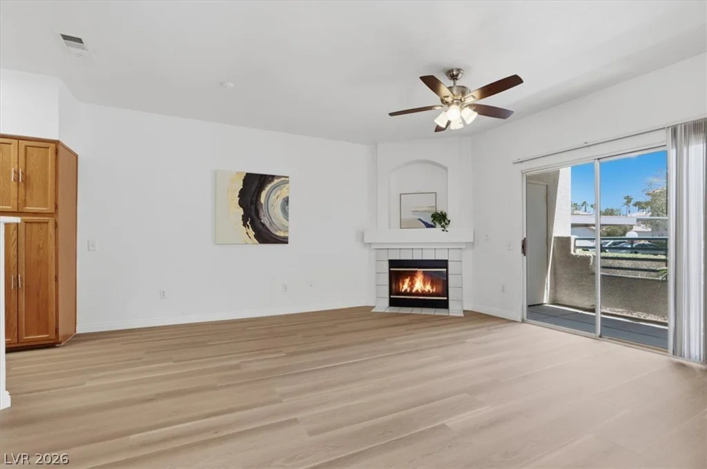 5415 Harmon, Las Vegas, NV 89103