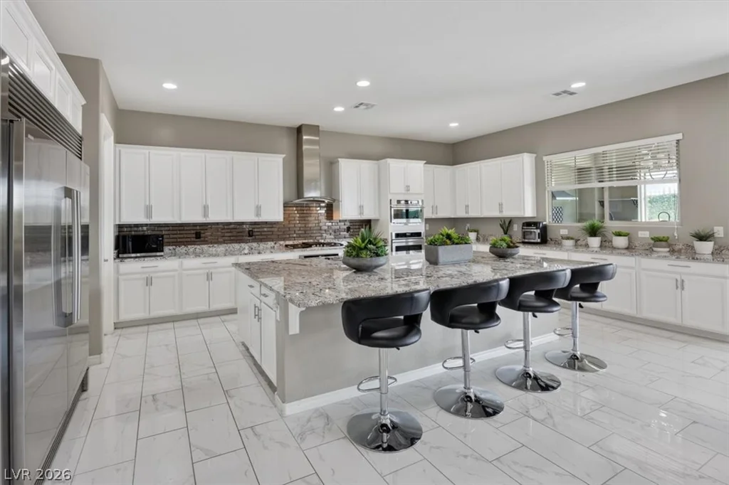 320 Highspring, Las Vegas, NV 89138