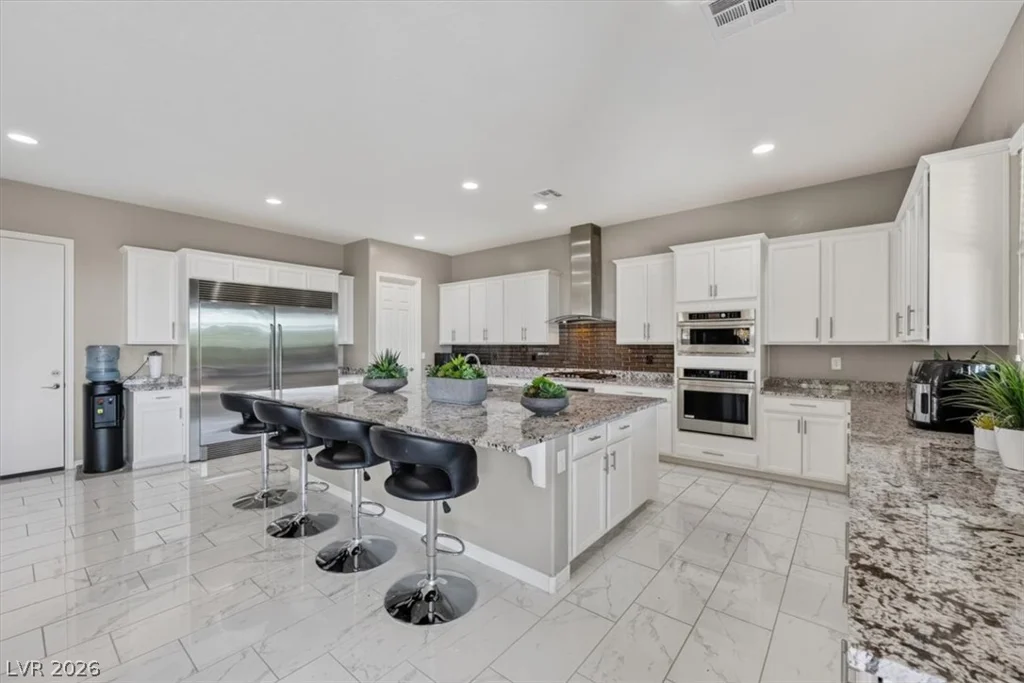 320 Highspring, Las Vegas, NV 89138