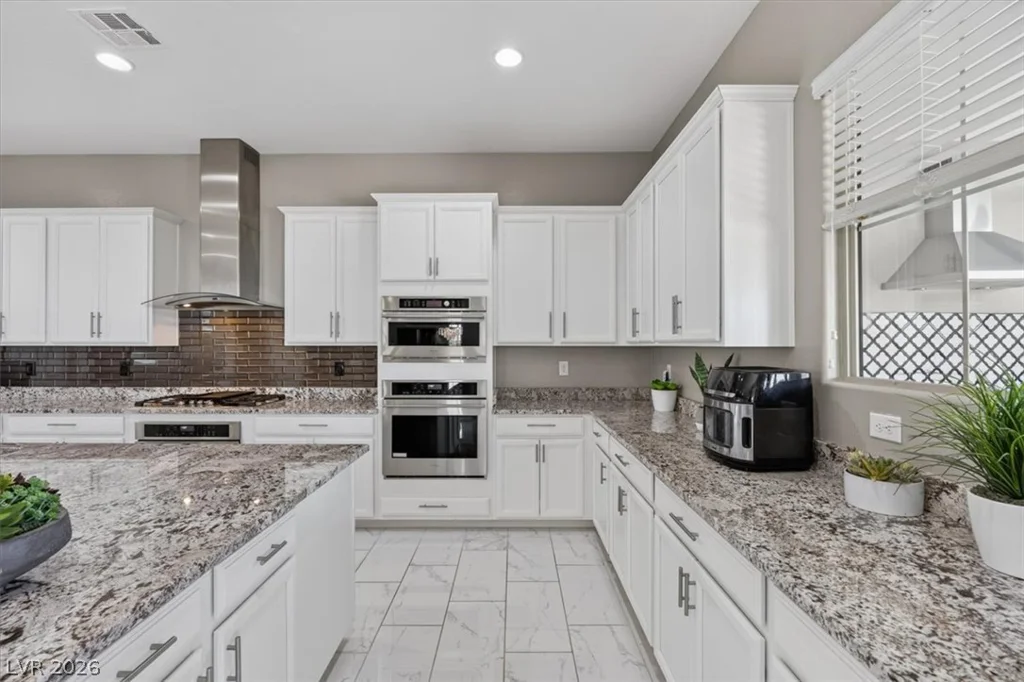 320 Highspring, Las Vegas, NV 89138