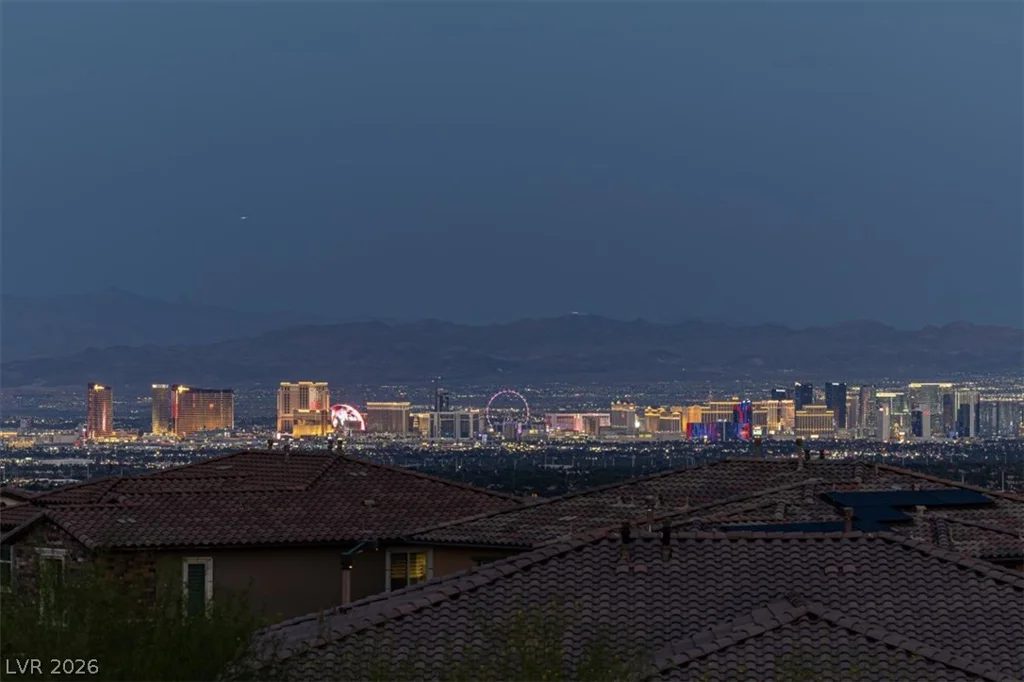 320 Highspring, Las Vegas, NV 89138