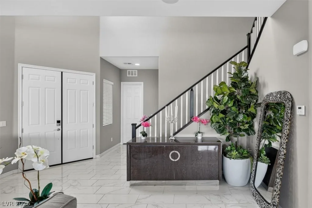 320 Highspring, Las Vegas, NV 89138