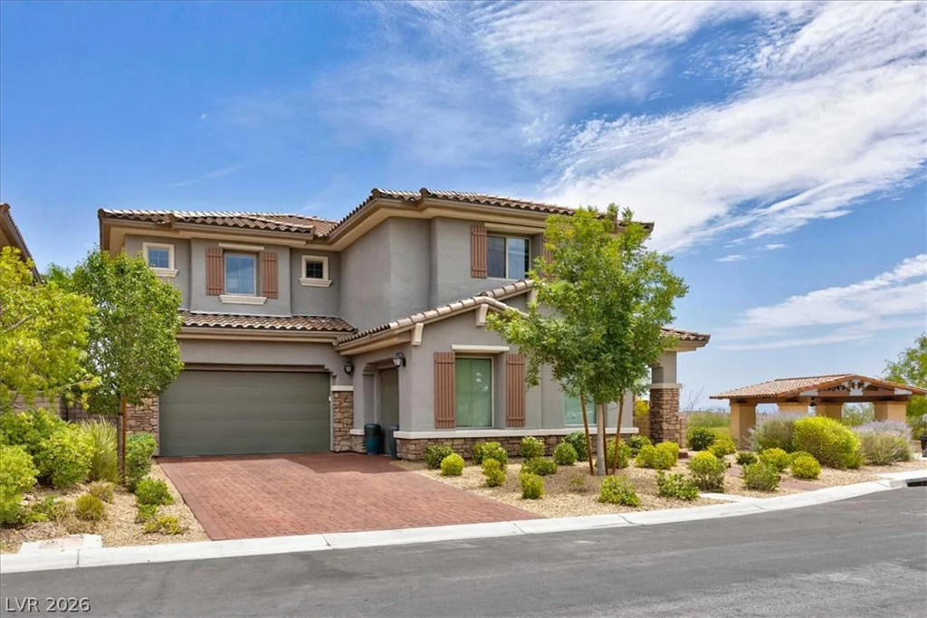 320 Highspring, Las Vegas, NV 89138