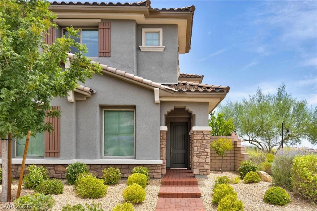320 Highspring, Las Vegas, NV 89138