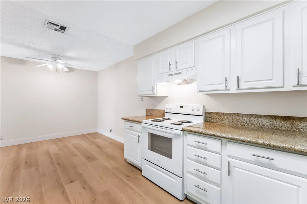 3151 Soaring Gulls, Las Vegas, NV 89128