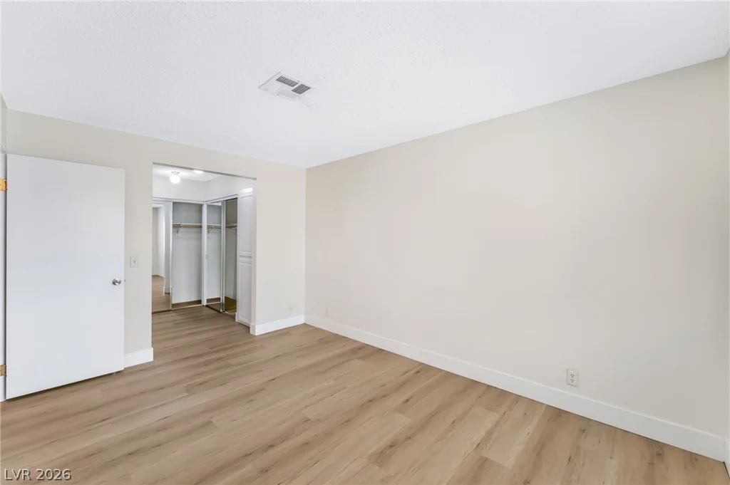 3151 Soaring Gulls, Las Vegas, NV 89128
