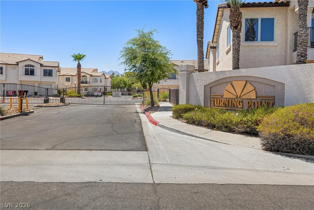 4910 Black Bear, Las Vegas, NV 89149