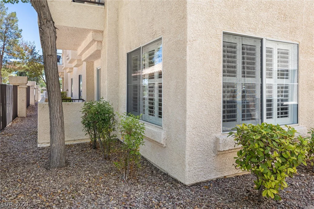 4910 Black Bear, Las Vegas, NV 89149