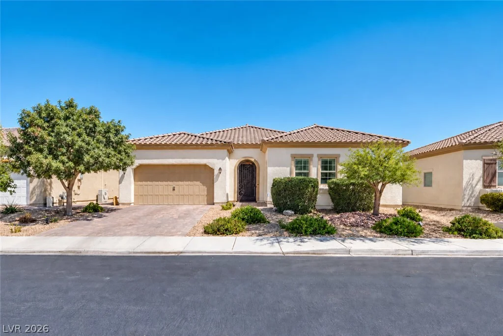 5796 Yellow Ridge, Las Vegas, NV 89131