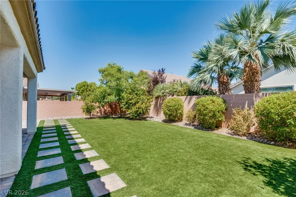 5796 Yellow Ridge, Las Vegas, NV 89131