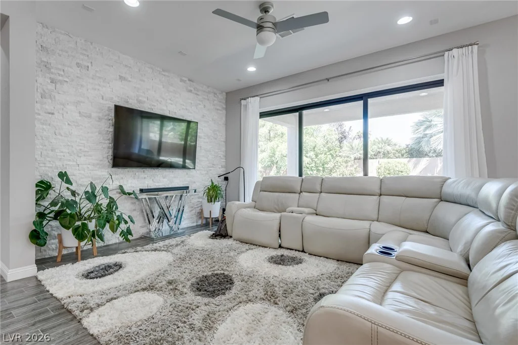 5796 Yellow Ridge, Las Vegas, NV 89131
