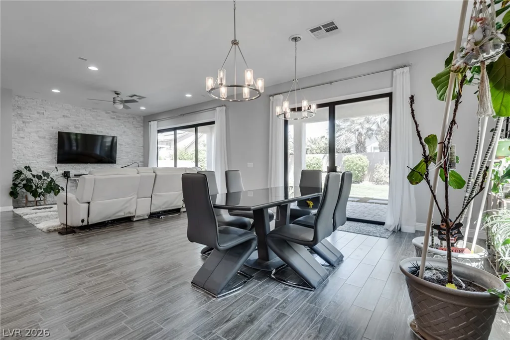 5796 Yellow Ridge, Las Vegas, NV 89131