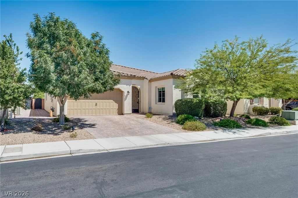 5796 Yellow Ridge, Las Vegas, NV 89131