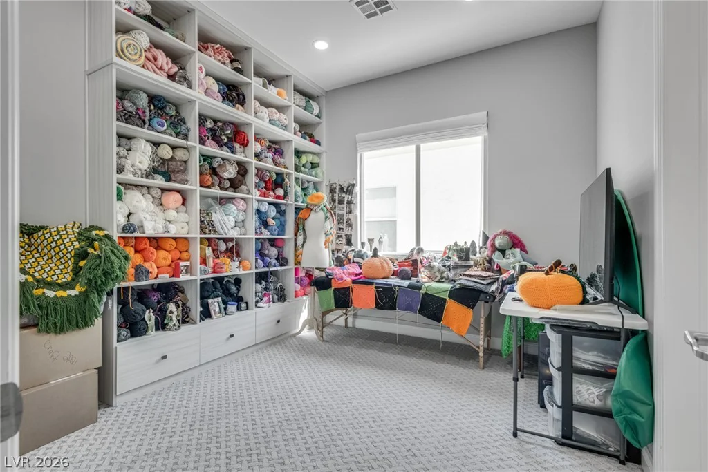 5796 Yellow Ridge, Las Vegas, NV 89131
