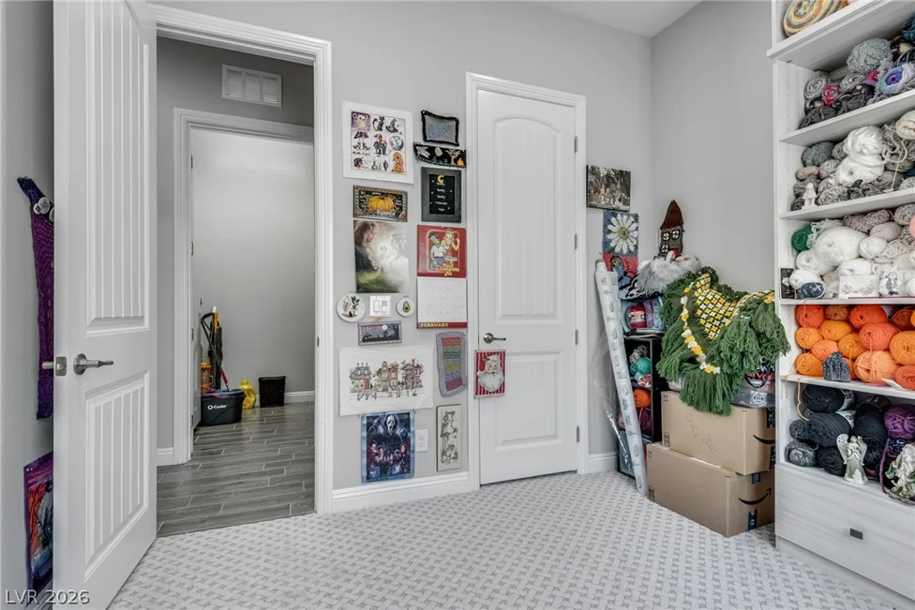 5796 Yellow Ridge, Las Vegas, NV 89131