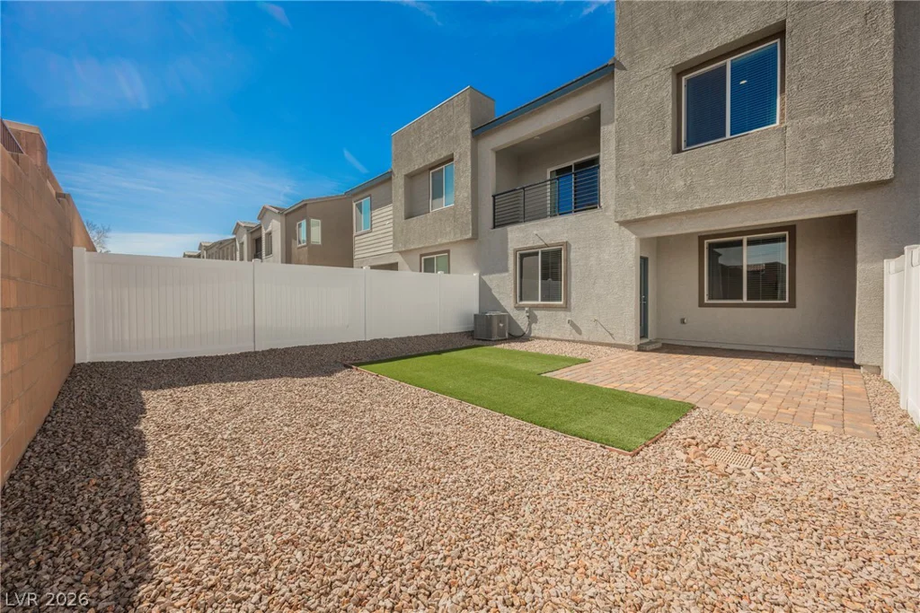 1048 Gabriela Ridge, Henderson, NV 89002