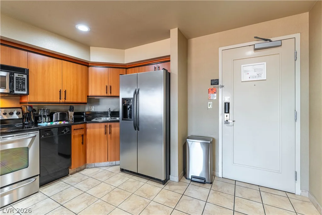 211 Flamingo, Las Vegas, NV 89169