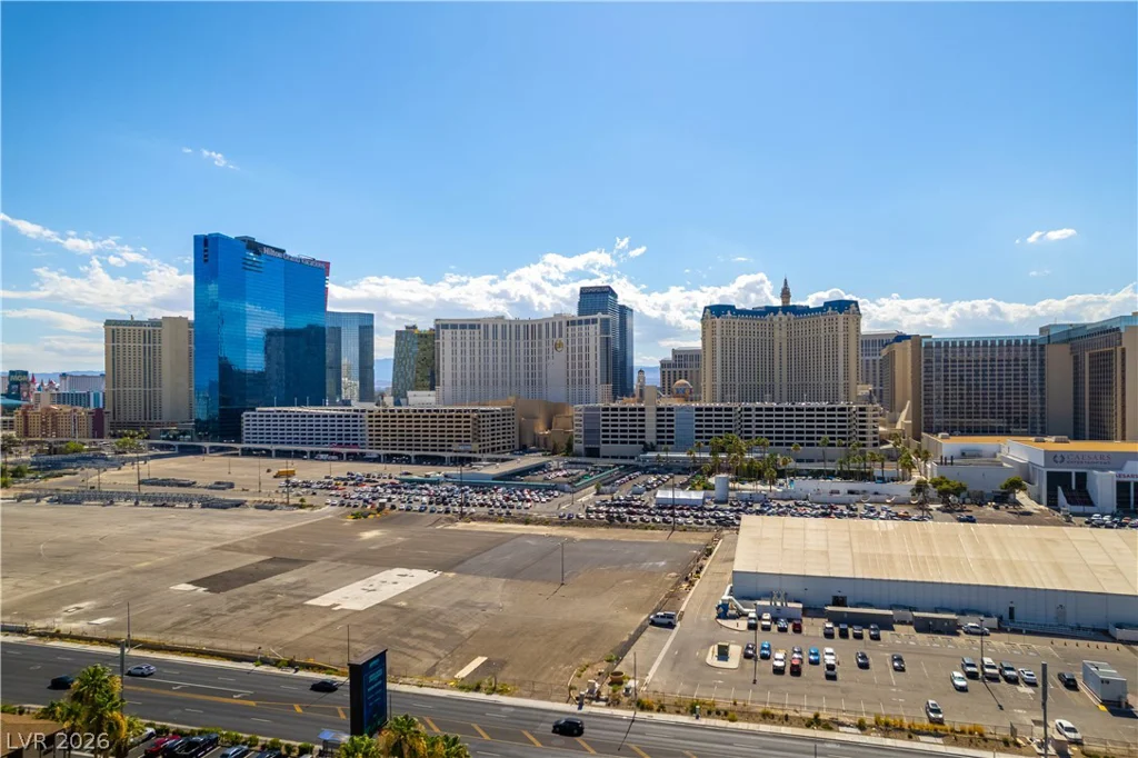 211 Flamingo, Las Vegas, NV 89169