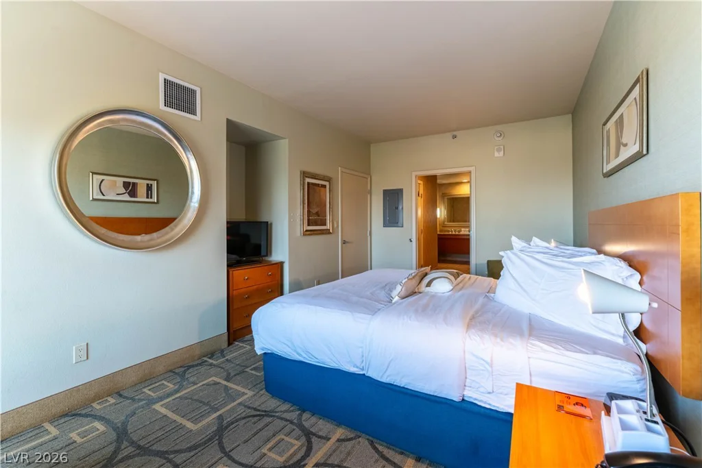 211 Flamingo, Las Vegas, NV 89169