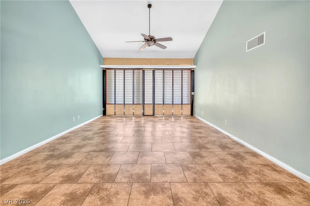 4587 Madreperla, Las Vegas, NV 89121