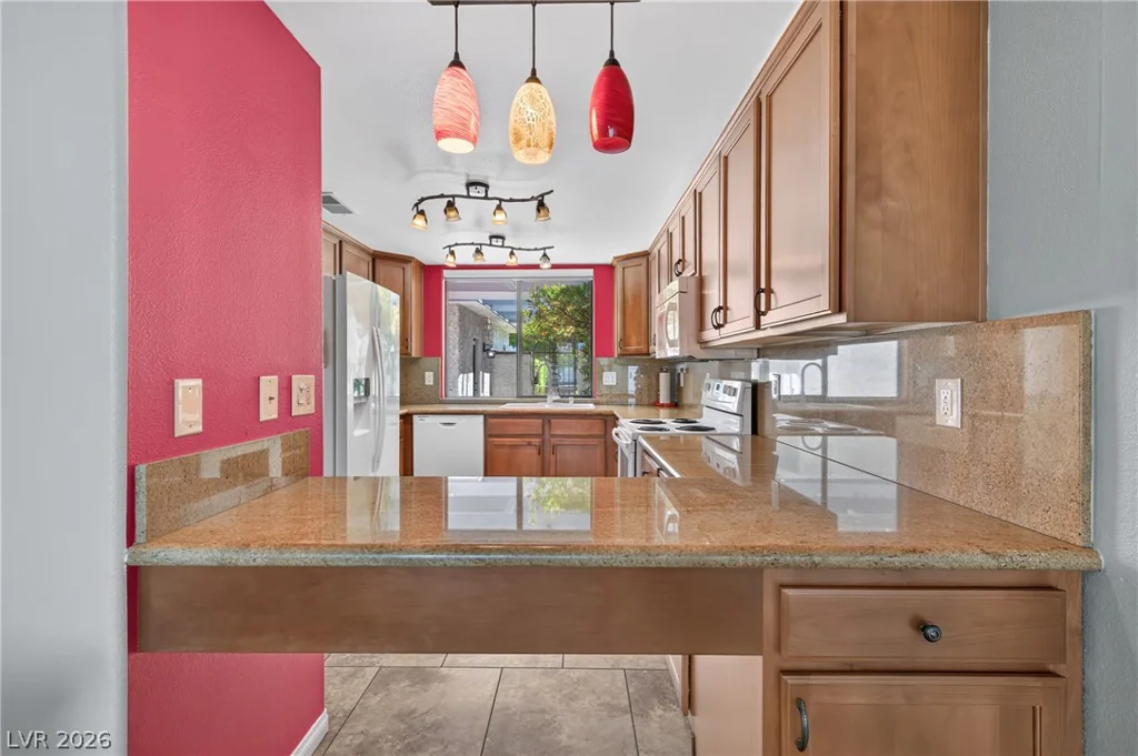 4587 Madreperla, Las Vegas, NV 89121