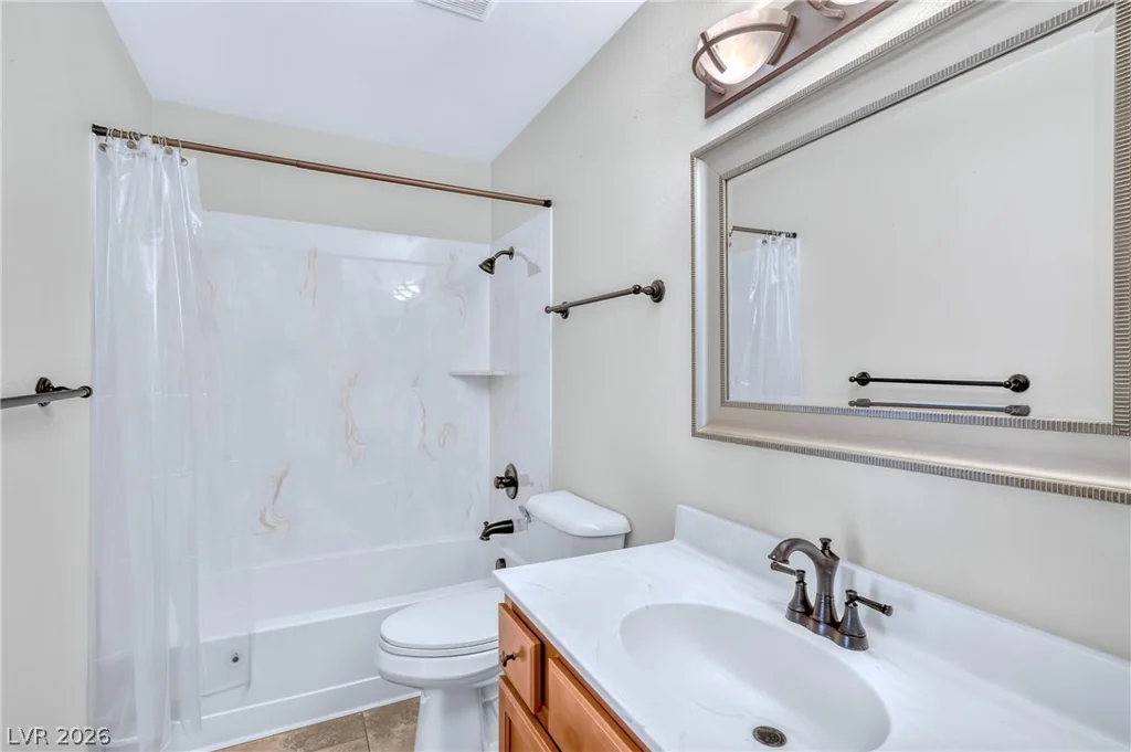 4587 Madreperla, Las Vegas, NV 89121