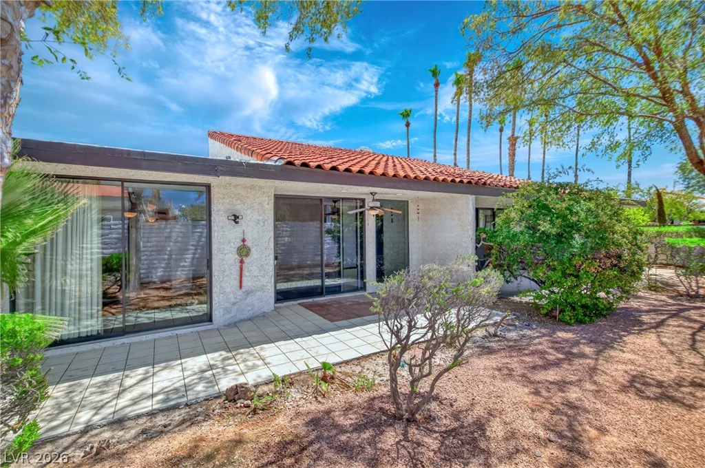 4587 Madreperla, Las Vegas, NV 89121