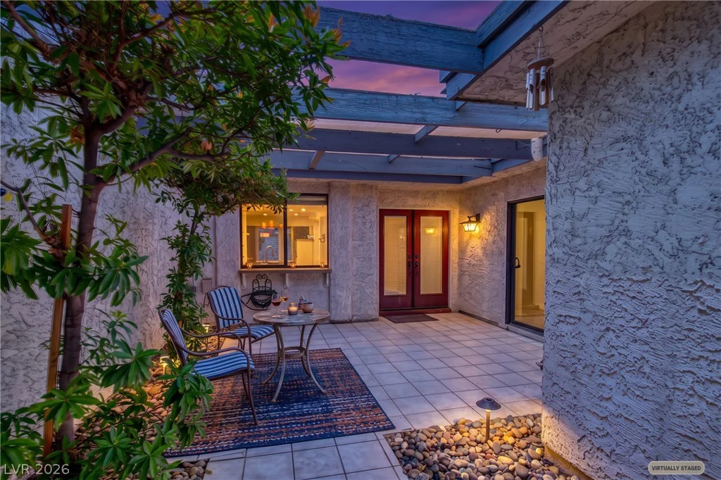 4587 Madreperla, Las Vegas, NV 89121
