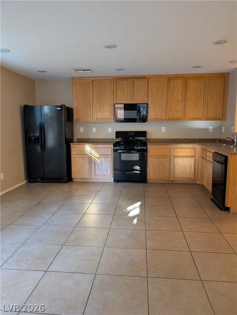 10734 Old Ironsides, Las Vegas, NV 89166