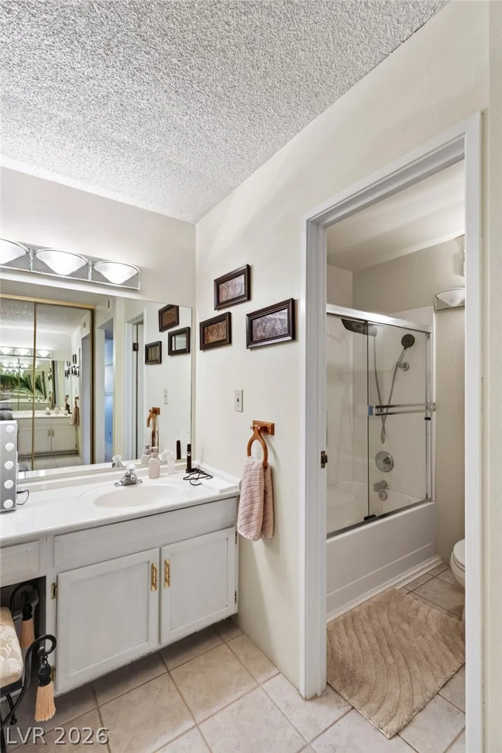 750 Royal Crest, Las Vegas, NV 89169