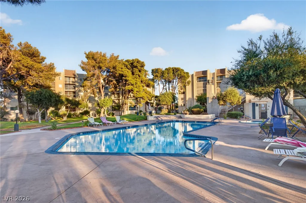 750 Royal Crest, Las Vegas, NV 89169