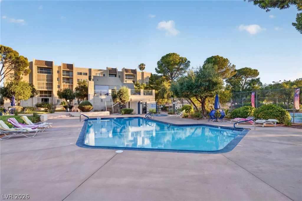 750 Royal Crest, Las Vegas, NV 89169